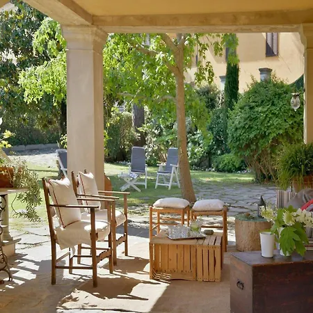 Historic With Swimming Pool Holiday home Lari